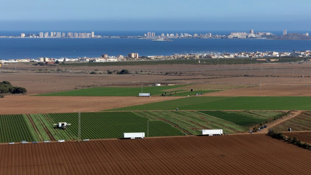campo de cartagena y mar menor al fondo